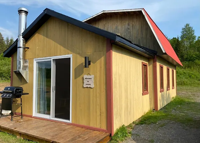 Le Hangar